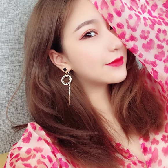 💎Luxury Crystal dangle earrings - Picture 3 of 3